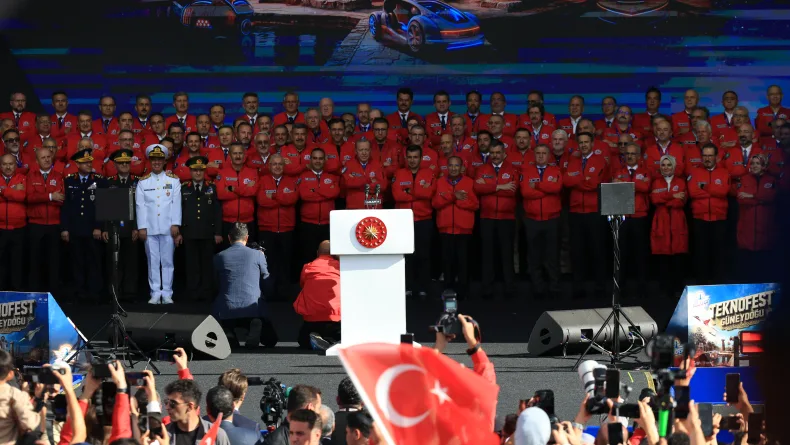 Cumhurbaşkanı Erdoğan: Türkiye’nin geleceği emin ellerde /Ek fotoğraflar
