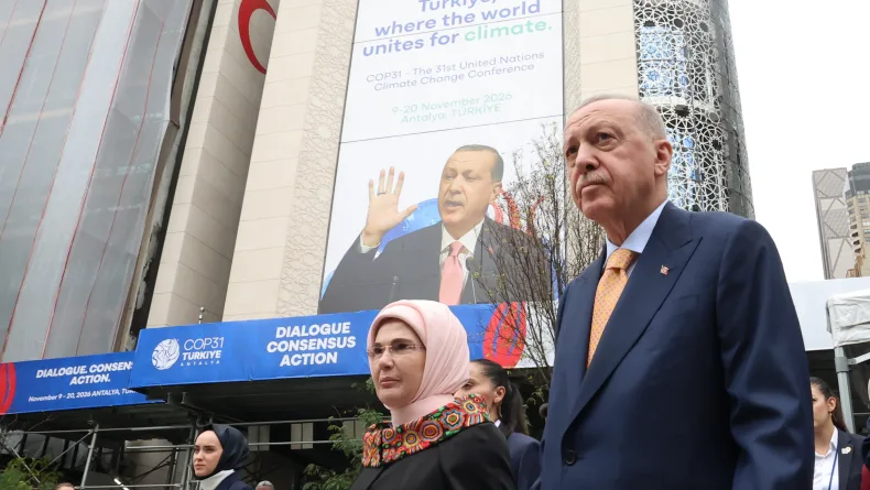 Cumhurbaşkanı Erdoğan ve eşi Emine Erdoğan, BM Genel Merkezi'ne yürüdü
