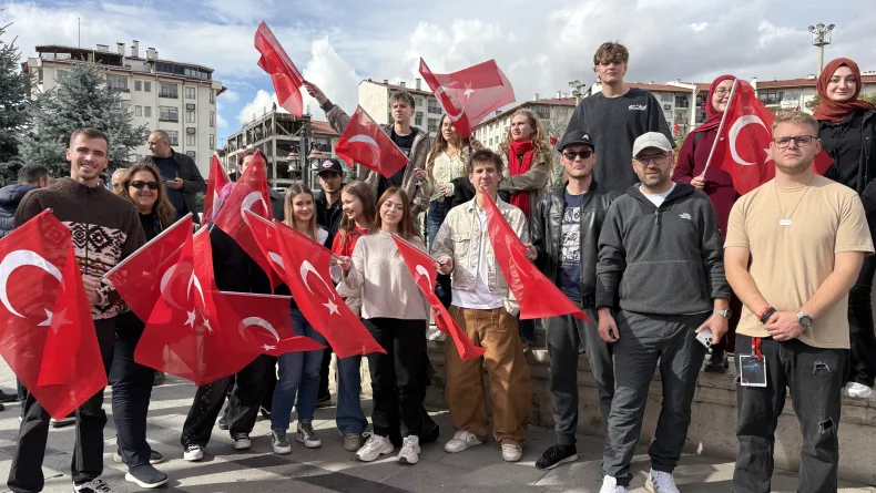 'Cumhuriyet Bayramı' coşkusuna yabancı öğrenciler de ortak oldu