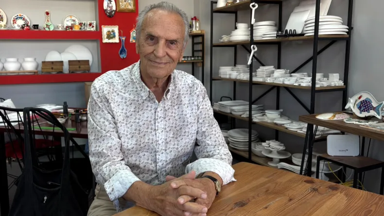 Demans hastası, 86 yaşında çiniyle hayata bağlandı