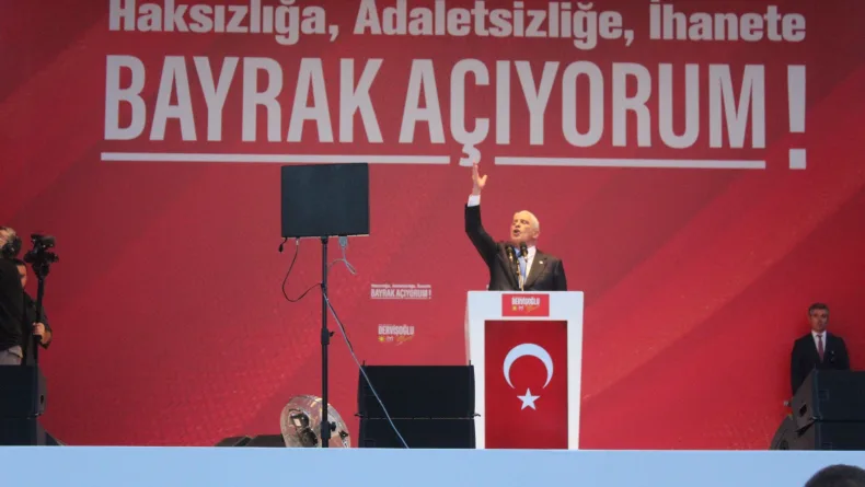 Dervişoğlu: Türkiye Cumhuriyeti devletini katilin kölesi haline getirmeye çalışıyorsunuz