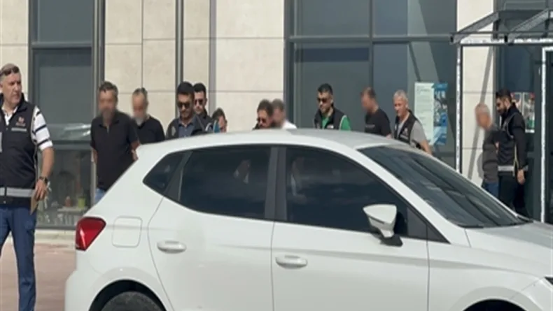 Devre mülk dolandırıcılığı davasında 6 sanıktan 2'sinin ev hapsi kaldırıldı