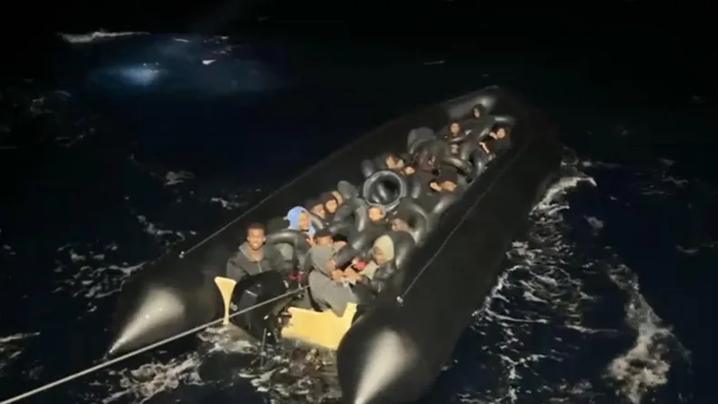 Didim açıklarında 34 kaçak göçmen yakalandı