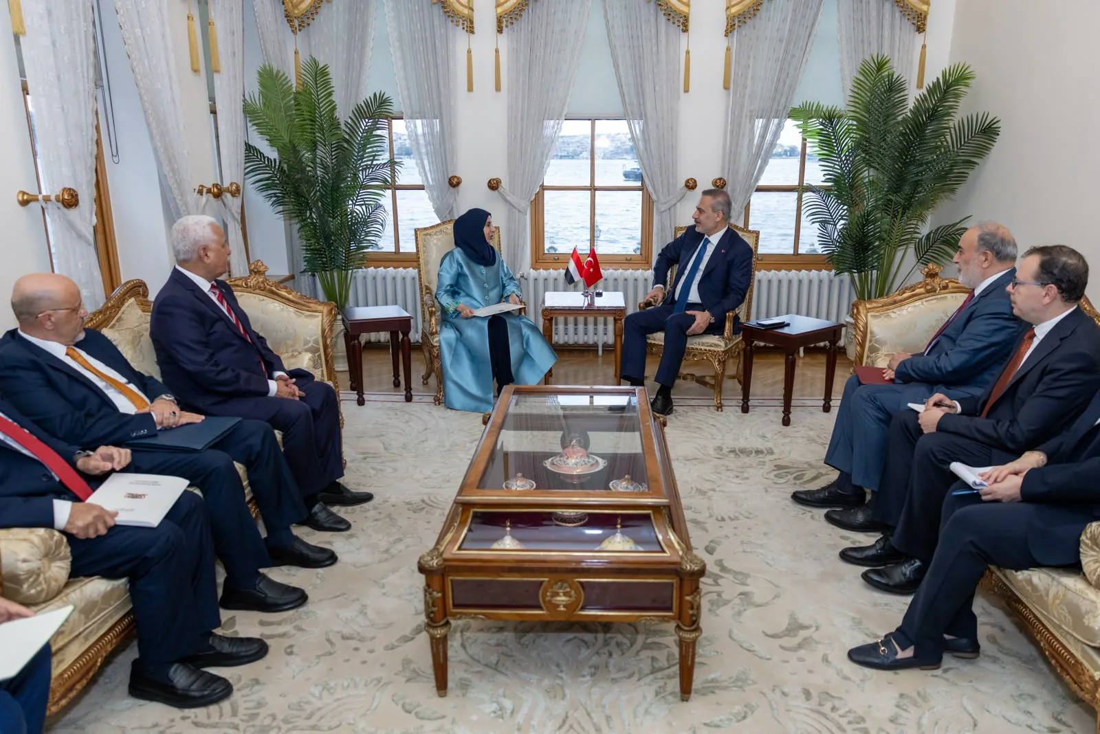 Dışişleri Bakanı Fidan, Yemen Dışişleri Bakanı Al-Zuba ile bir araya geldi