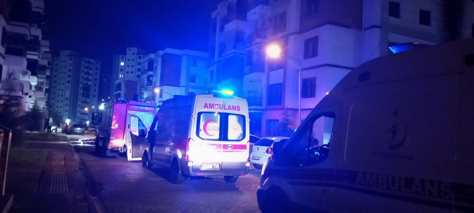 Diyarbakır’da apartman dairesinde yangın: 5 kişi dumandan etkilendi