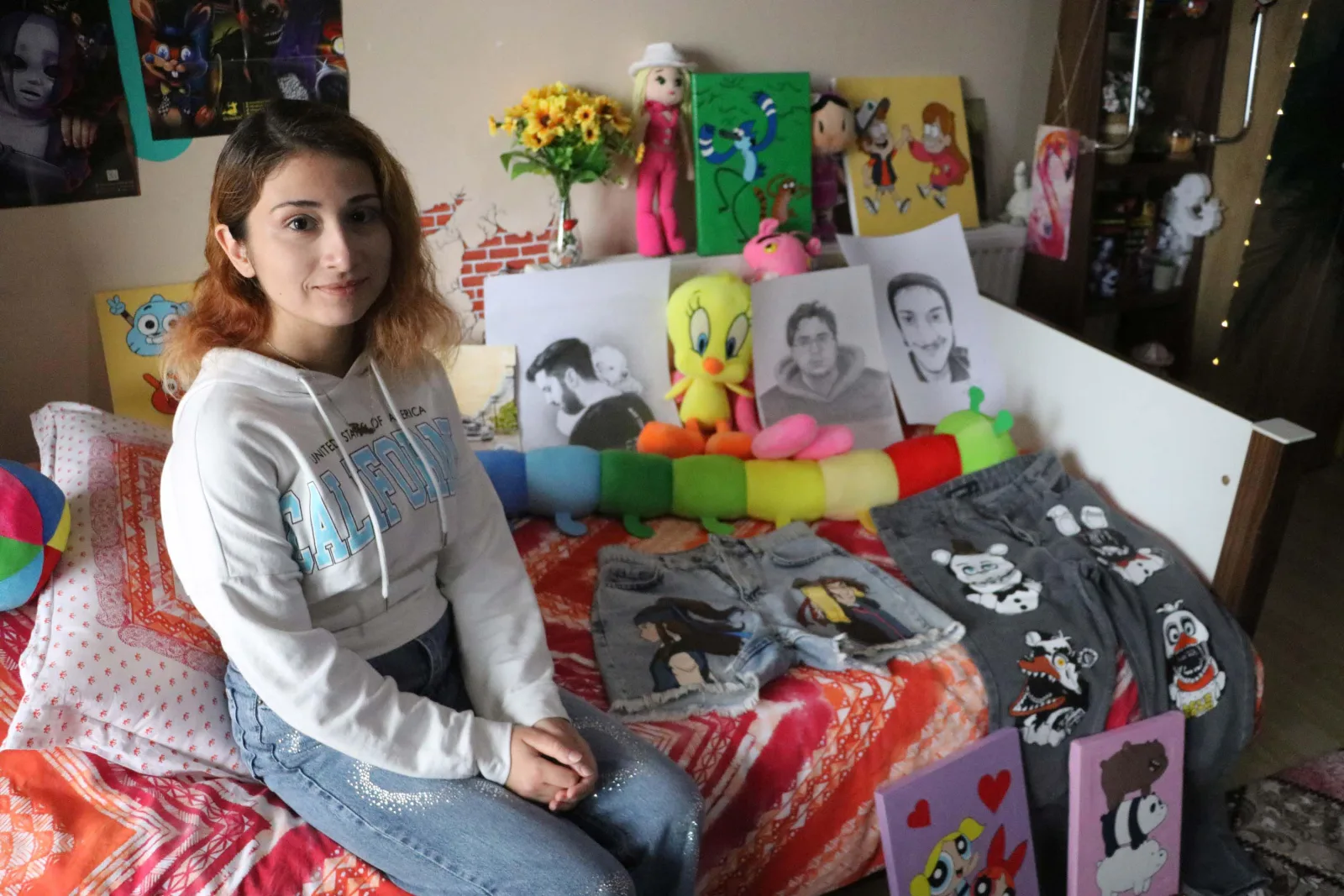 Doktorların 'sabaha çıkmaz' dediği Tuğba, resim ile hayatı tutunup lösemiyi yendi