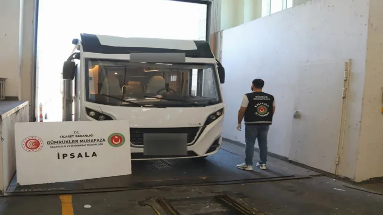 X-Ray’den Kaçamadı! Karavanın İçinden 387 Kilo Uyuşturucu Çıktı
