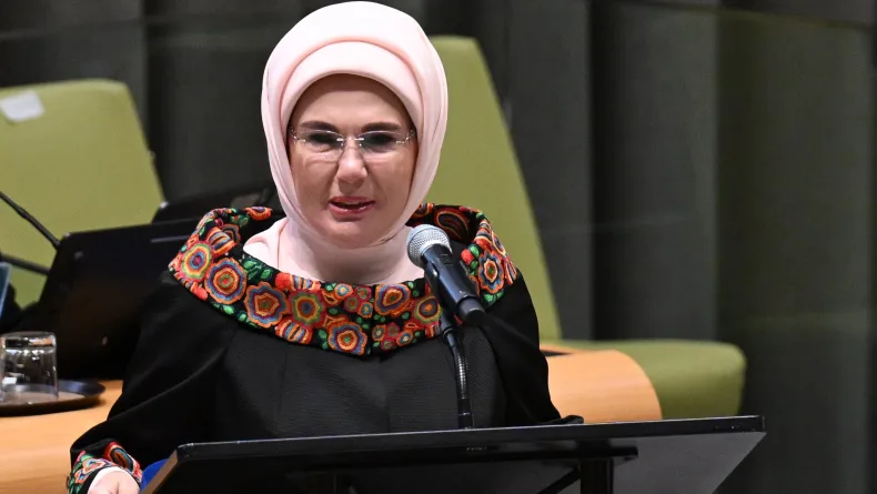 Emine Erdoğan: Birincil meselemiz, kullan-at kültüründen uzaklaşmak olmalı