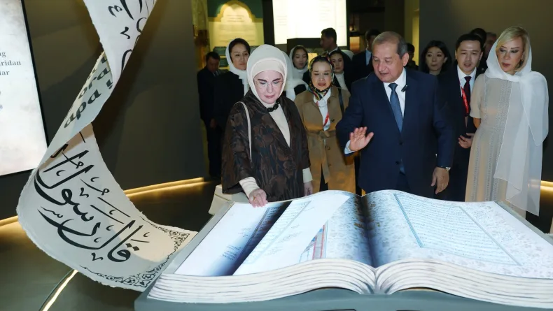 Emine Erdoğan, İmam Buhari Anıt Kompleksi'ni ziyaret etti