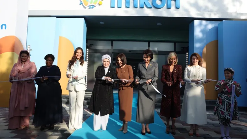 Emine Erdoğan, Özbekistan'da bir eğitim kurumunun açılışına katıldı