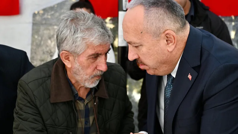 Emniyet Genel Müdürü Fidan, şehit polis memurunun ailesini ziyaret etti