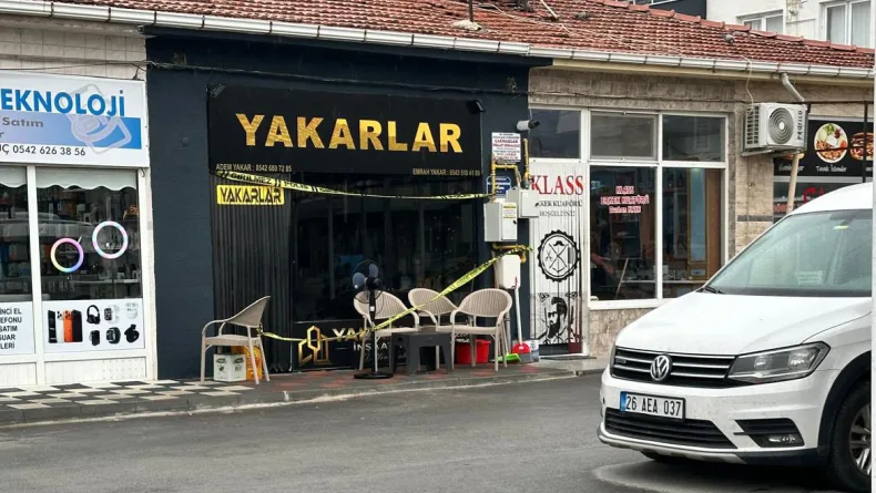 Emrah Yakar cinayetinde ağabeyi ile 1 şüpheli tutuklandı