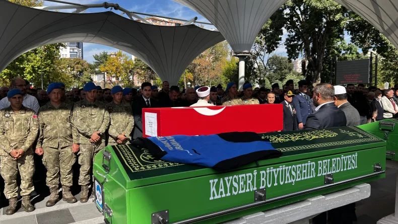 Erciyes Dağı'na tırmanırken düşüp ölen rehber toprağa verildi