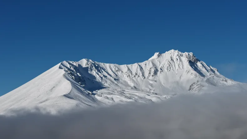 Erciyes Dağı'nın zirvesi beyaza büründü