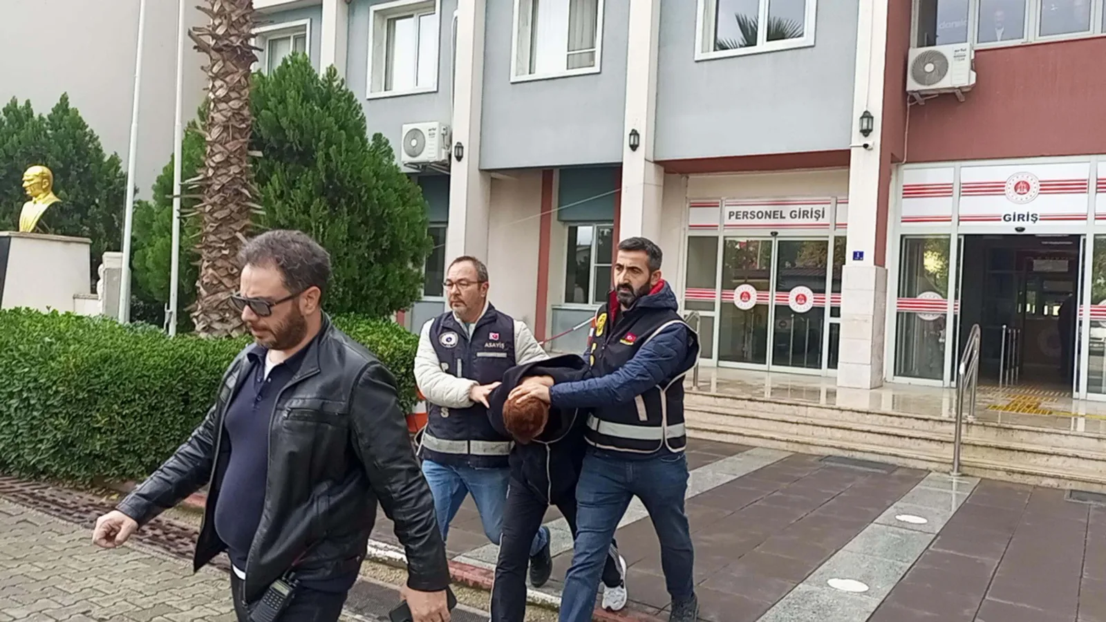 Eski sevgilisini tabancayla başından vuran şüpheli tutuklandı