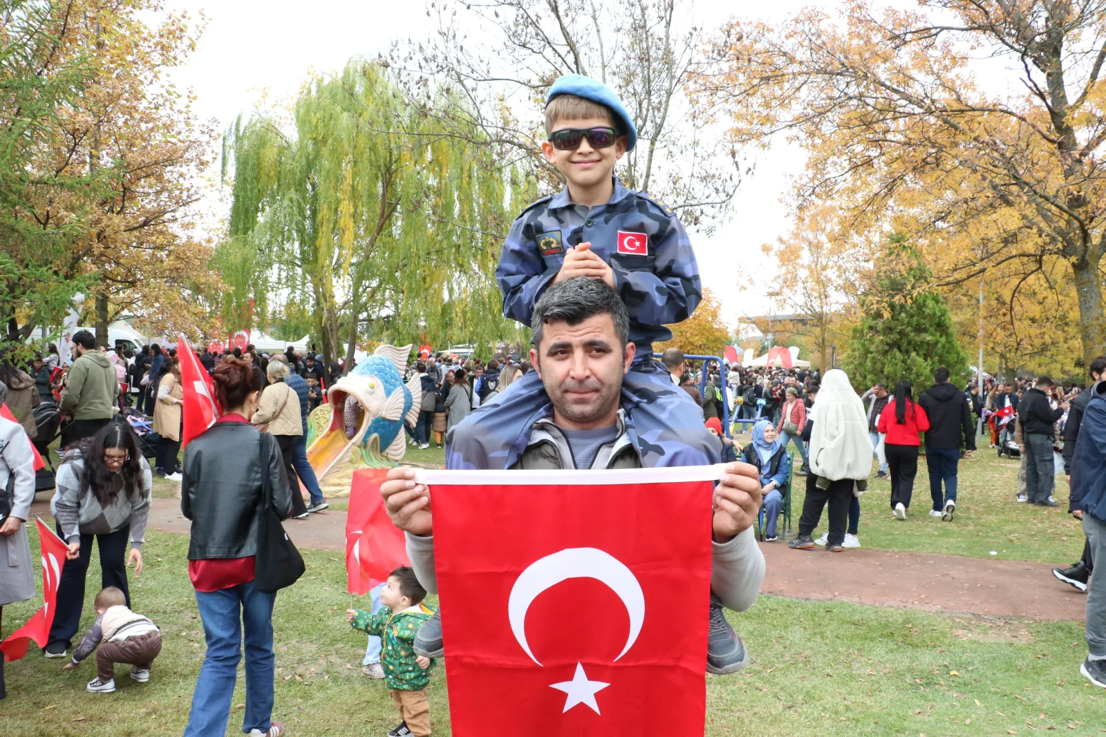 Eskişehir’de Cumhuriyet kutlamalarında SOLOTÜRK’ten gösteri uçuşu / Ek fotoğraflar
