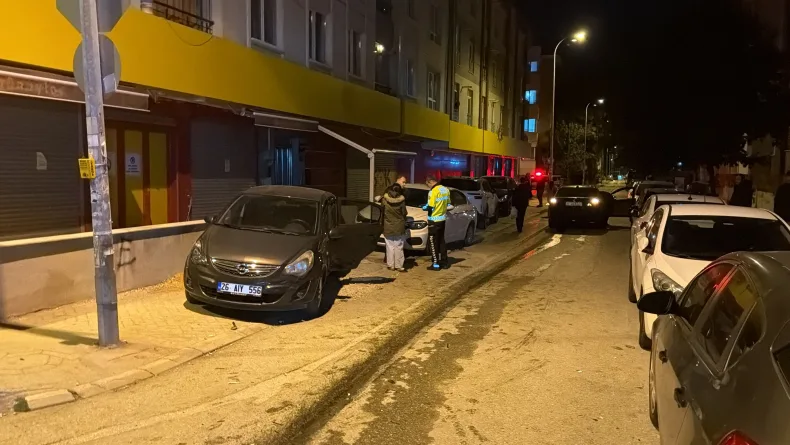 Eskişehir’de iki otomobilin çarpıştığı kaza kamerada: 7 yaralı