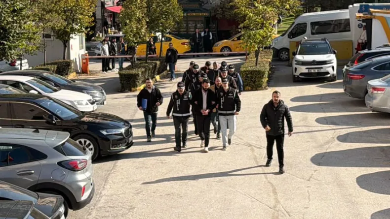 Eskişehir merkezli tefecilik operasyonunda 2 tutuklama