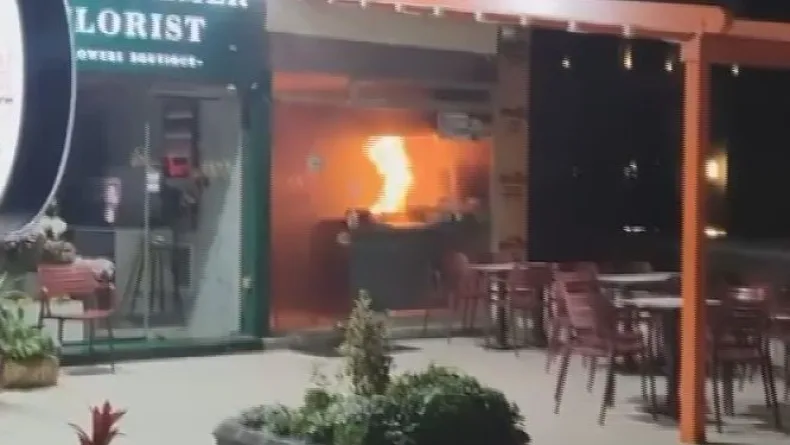 Etiler'de restoran alev alev yandı