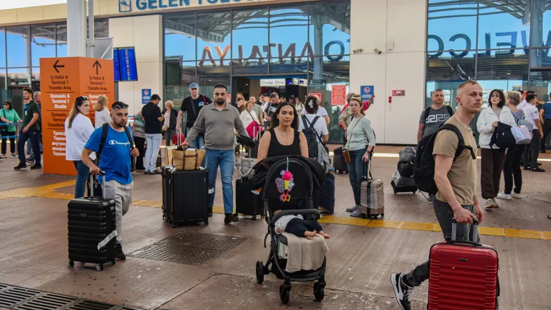 Eylülde Antalya Havalimanı'nda 5 milyon yolcuya hizmet verildi