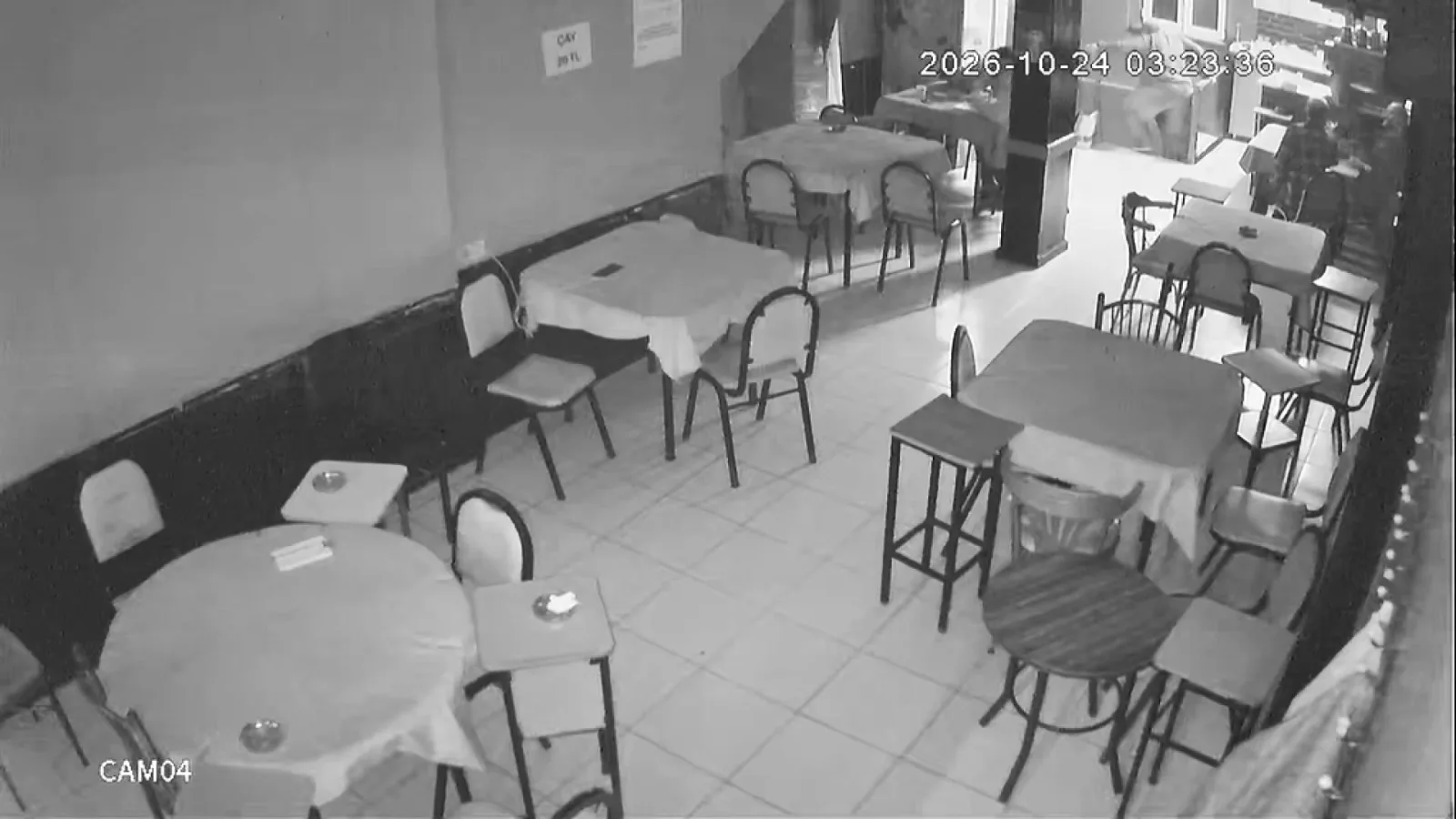 Fatih’te kıraathanede merdivenlerden düşen kişi hayatını kaybetti