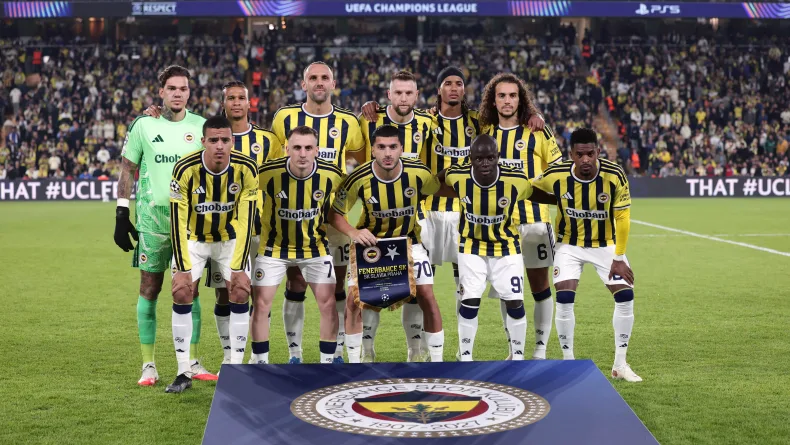 Fenerbahçe, Slavia Prag karşısında 2-0’ı koruyamadı, 2 puanı bıraktı