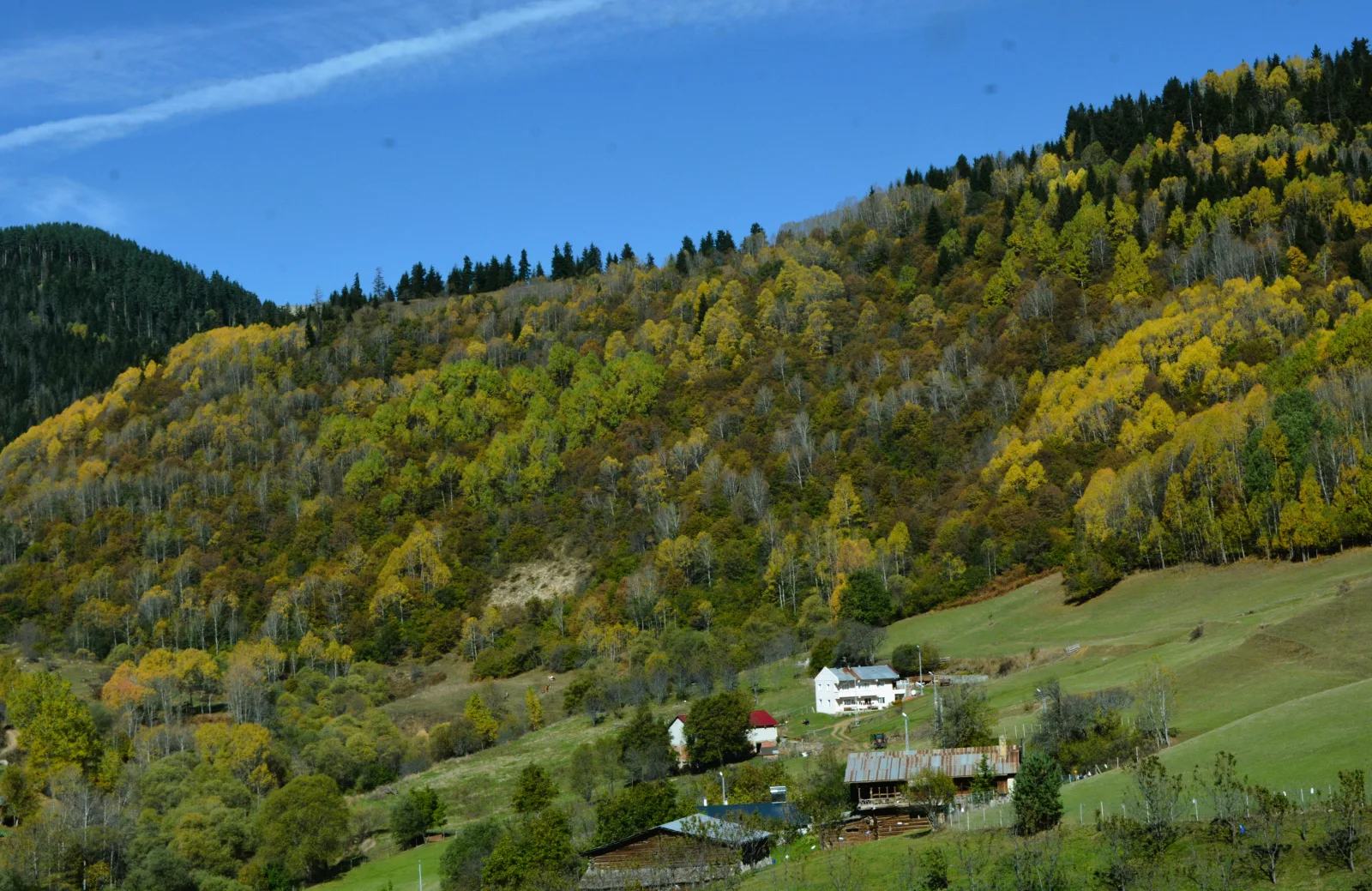 Foto safariyle ilçenin tarihi ve doğal güzelliklerini keşfettiler/ Ek fotoğraflar