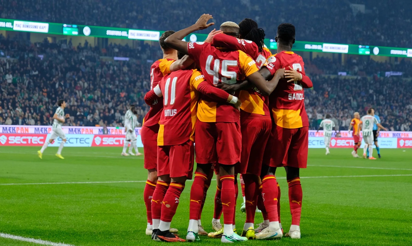 Galatasaray Konyaspor'u farklı geçti, zirvedeki yerini korudu