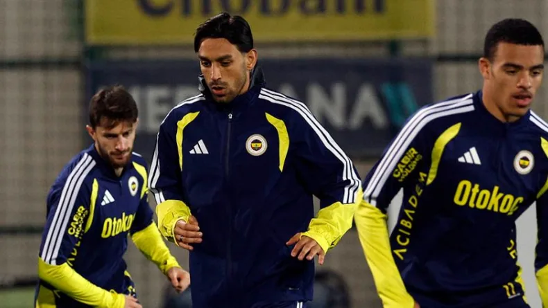 Galatasaray maçının hazırlıklarını tamamlayan Fenerbahçe derbi öncesinde kampa girdi