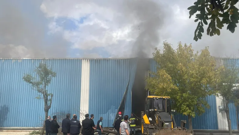 Gaziantep’te pamuk fabrikasında yangın
