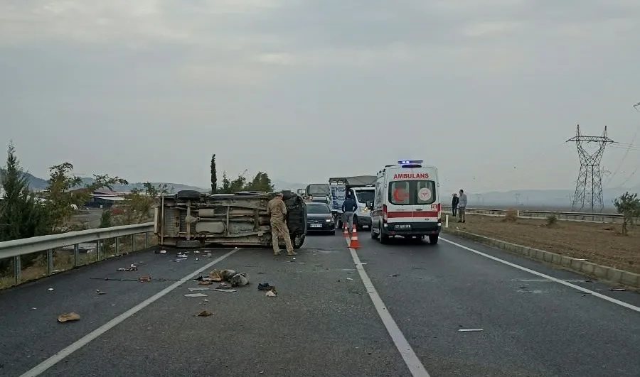 Gaziantep’te takla atan kamyonette yaralanan kadın, kurtarılamadı