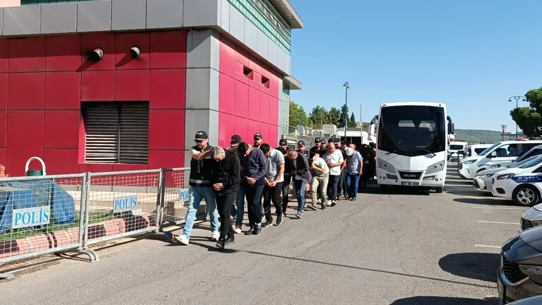 Gaziantep’te yasa dışı döviz transferi operasyonu şüphelileri adliyede