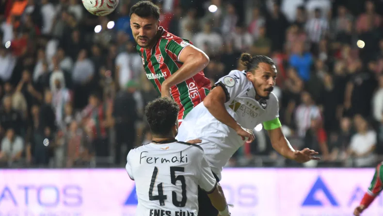 Gaziemirspor dolu dizgin