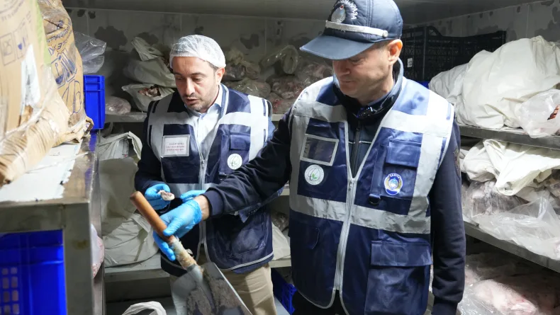 Gaziosmanpaşa’da bozulmuş 15 ton et ve et ürününe el konuldu