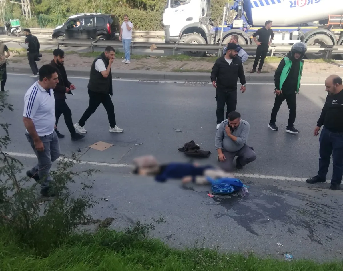 Gaziosmanpaşa’da çocuklarını kurtardı, minibüsün altında kalıp öldü