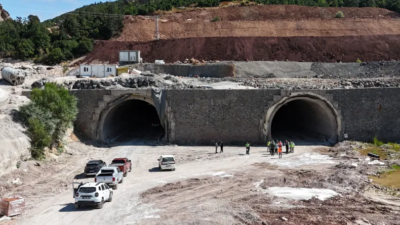 Geminbeli Tüneli kasım ayında hizmete girecek