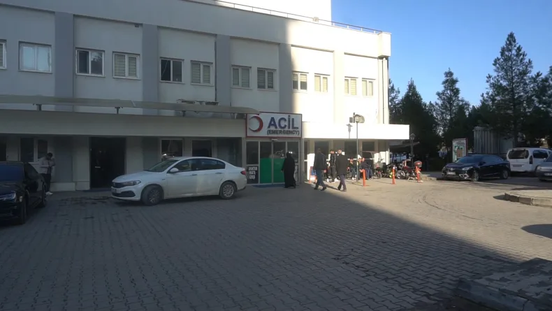 Gölete giren 2 kardeş boğulma tehlikesi geçirdi