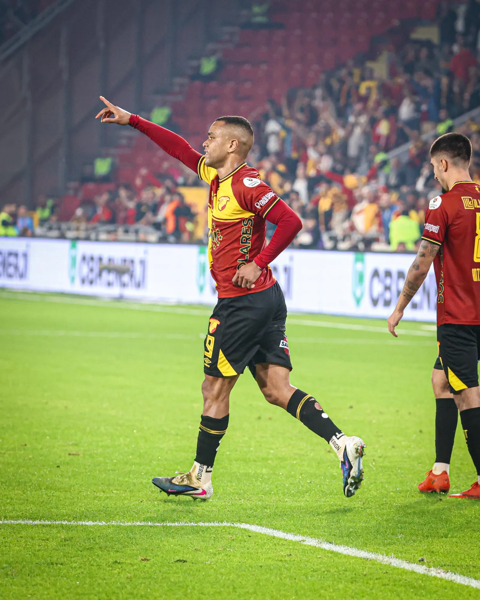 Göztepe'de Juan yine transferde gözde