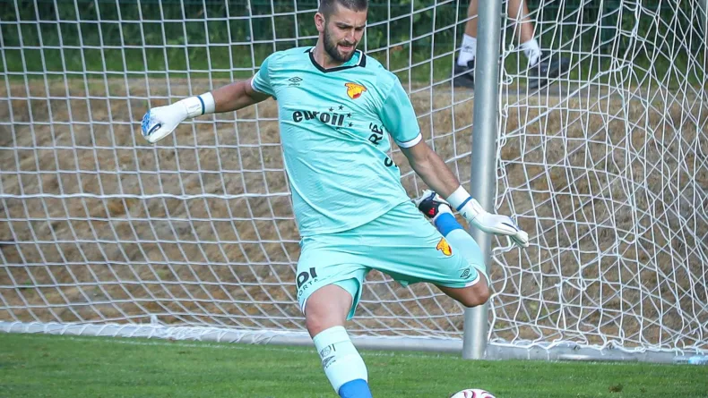 Göztepe'de kale Arda ile emin ellerde