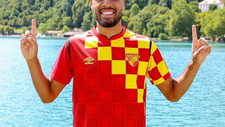 Göztepe'de Rhaldney göze girdi