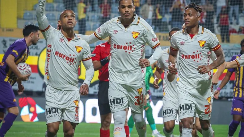 Göztepe hayata döndü