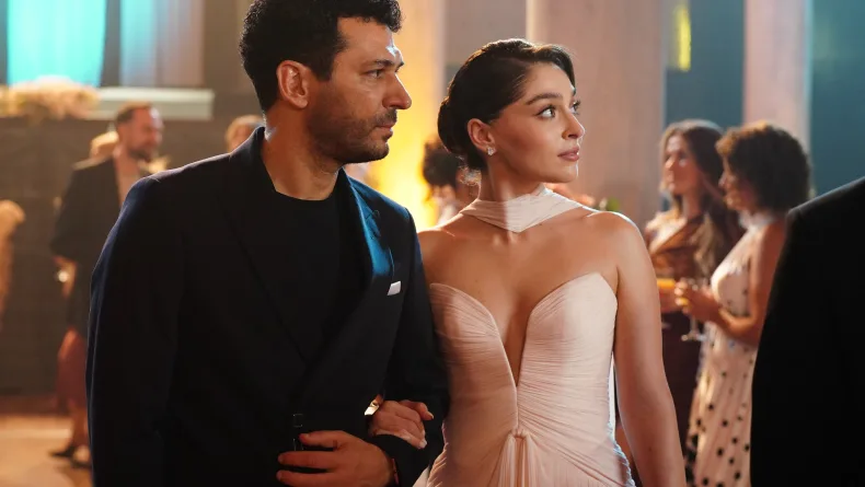 Güller ve Günahlar’da Zeynep ve Serhat aşka geldi