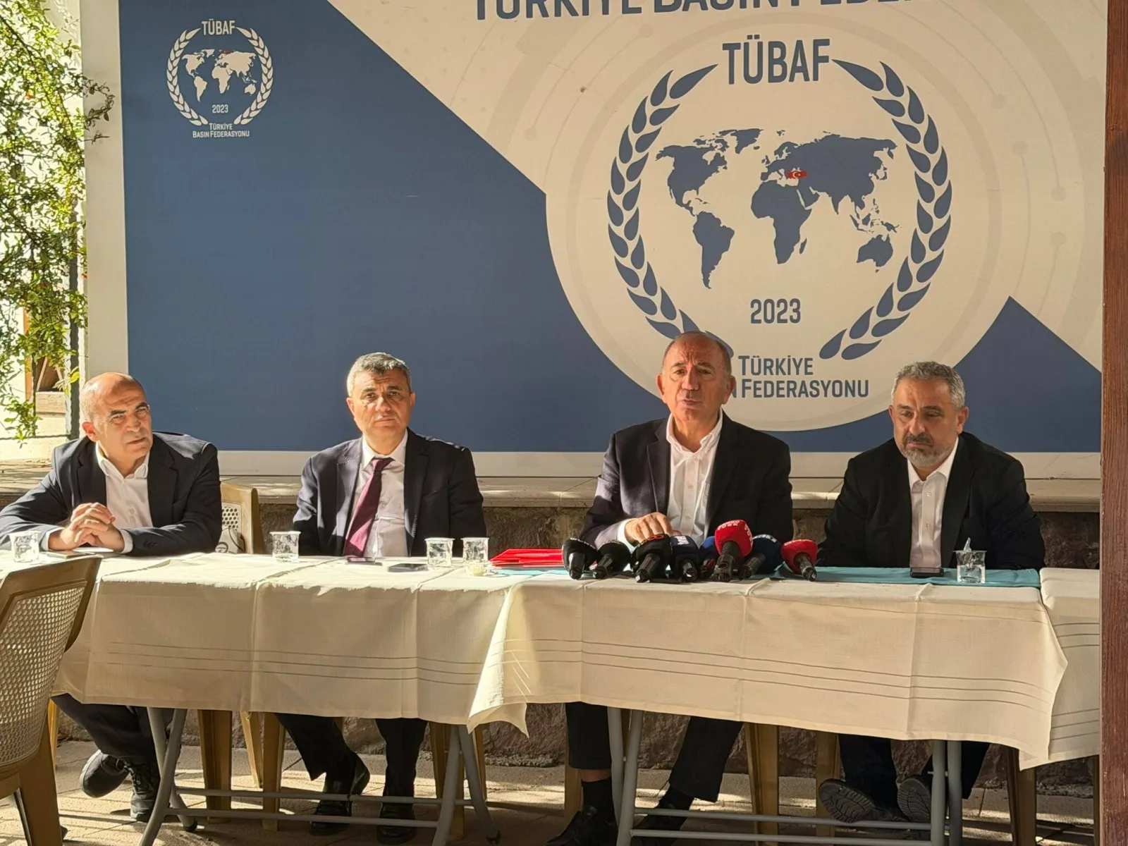 Gürsel Tekin: CHP’nin cumhurbaşkanı adayı var