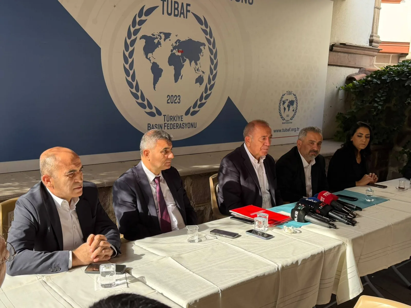 Gürsel Tekin: CHP’nin cumhurbaşkanı adayı var