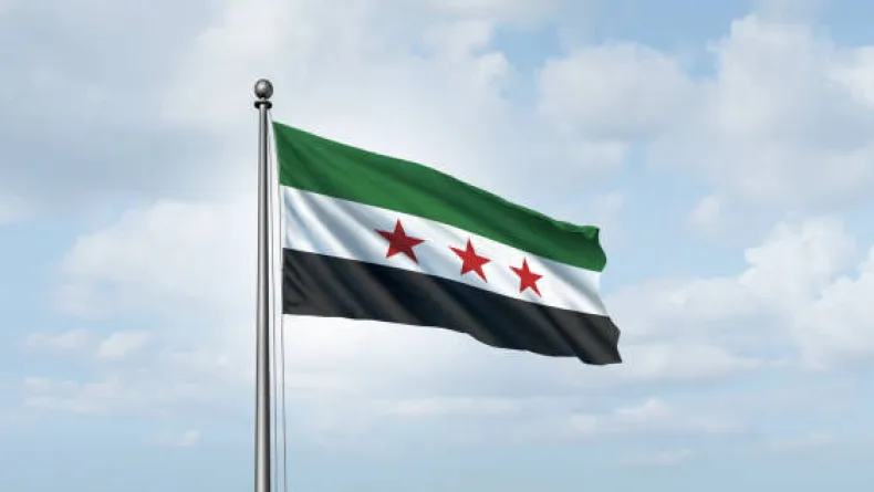 Halep'te askeri sahada meydana gelen patlamalarda 4 kişi yaralandı