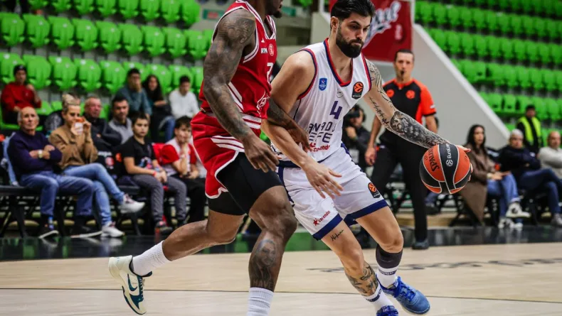 Hapoel Tel Aviv-Anadolu Efes: 118-88