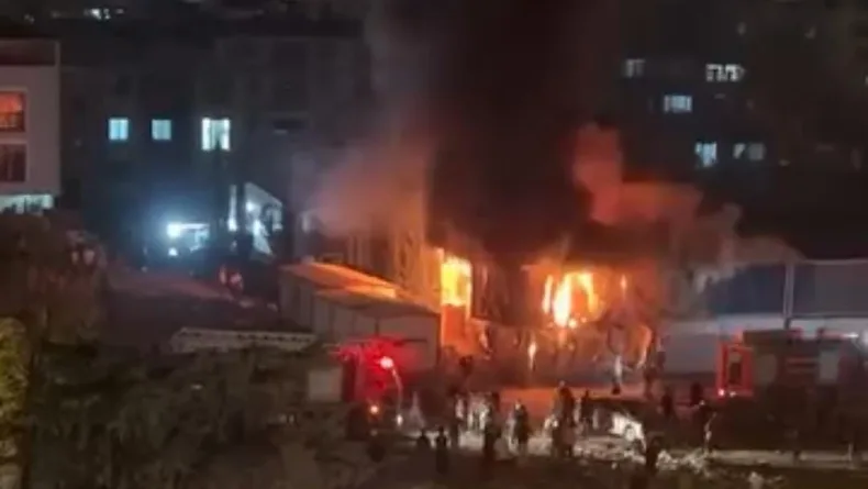 Hatay'da işçilerin kaldığı konteynerde yangın