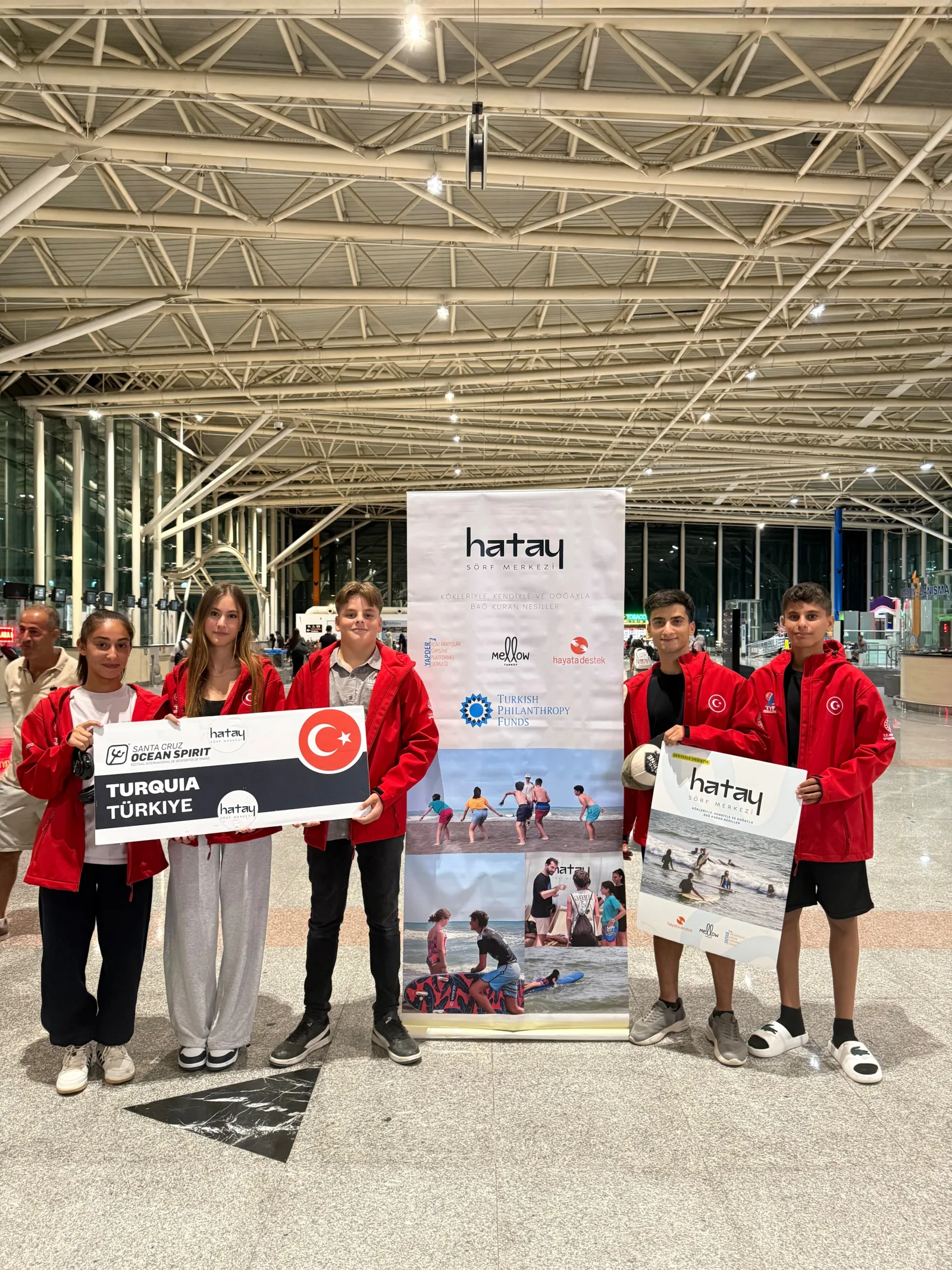Hataylı sörfçüler İrlanda'dan başarıyla döndü