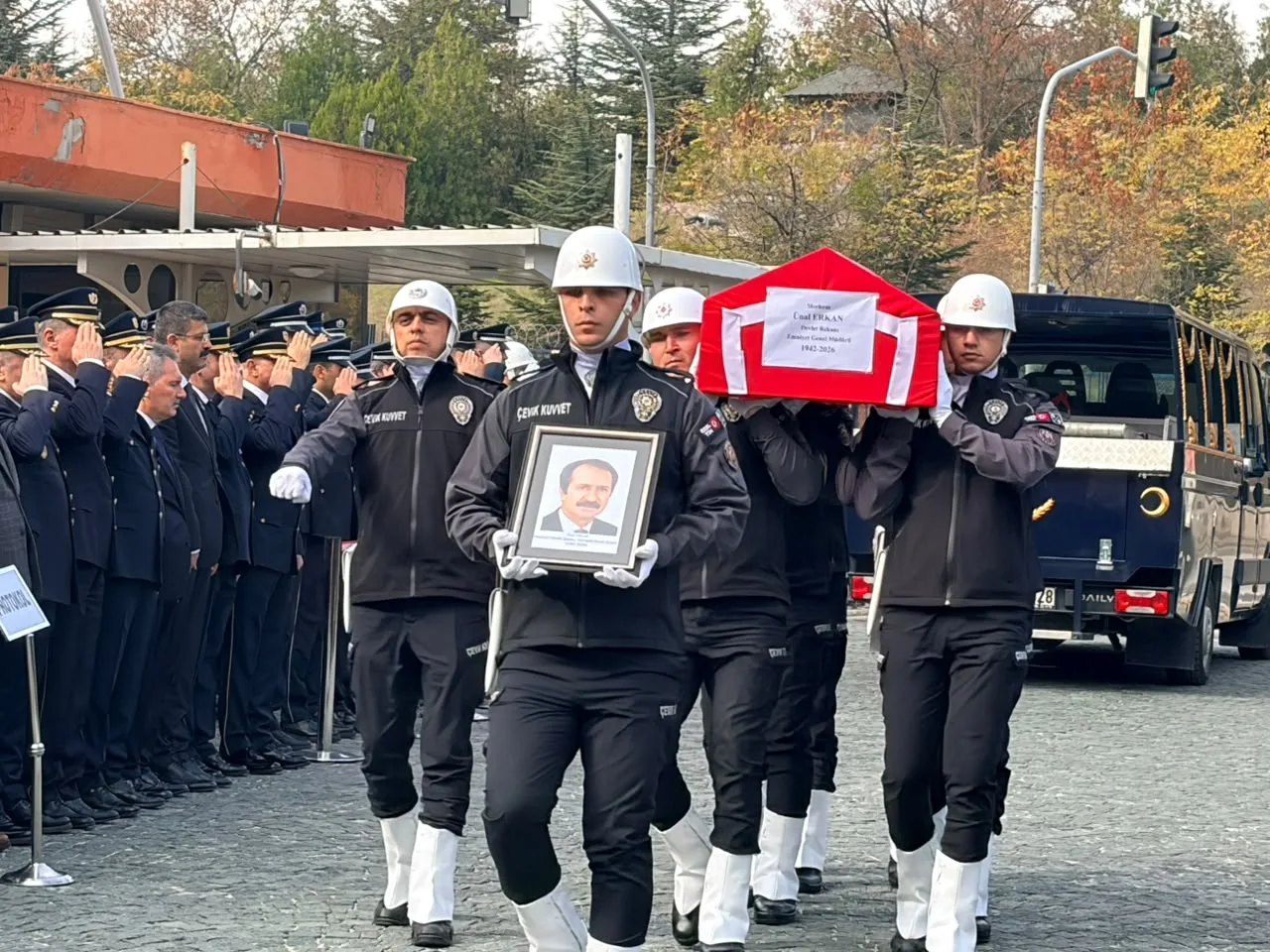Hayatını kaybeden eski Bakan Erkan için Emniyet Genel Müdürlüğü'nde tören