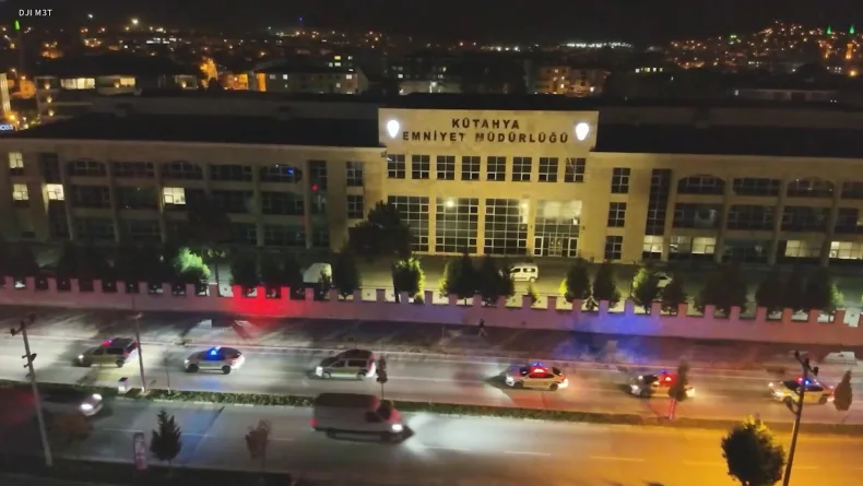 Hesaplarında 14,9 milyar lira işlem hacmi olan yasa dışı bahis şüphelilerine operasyon: 76 gözaltı